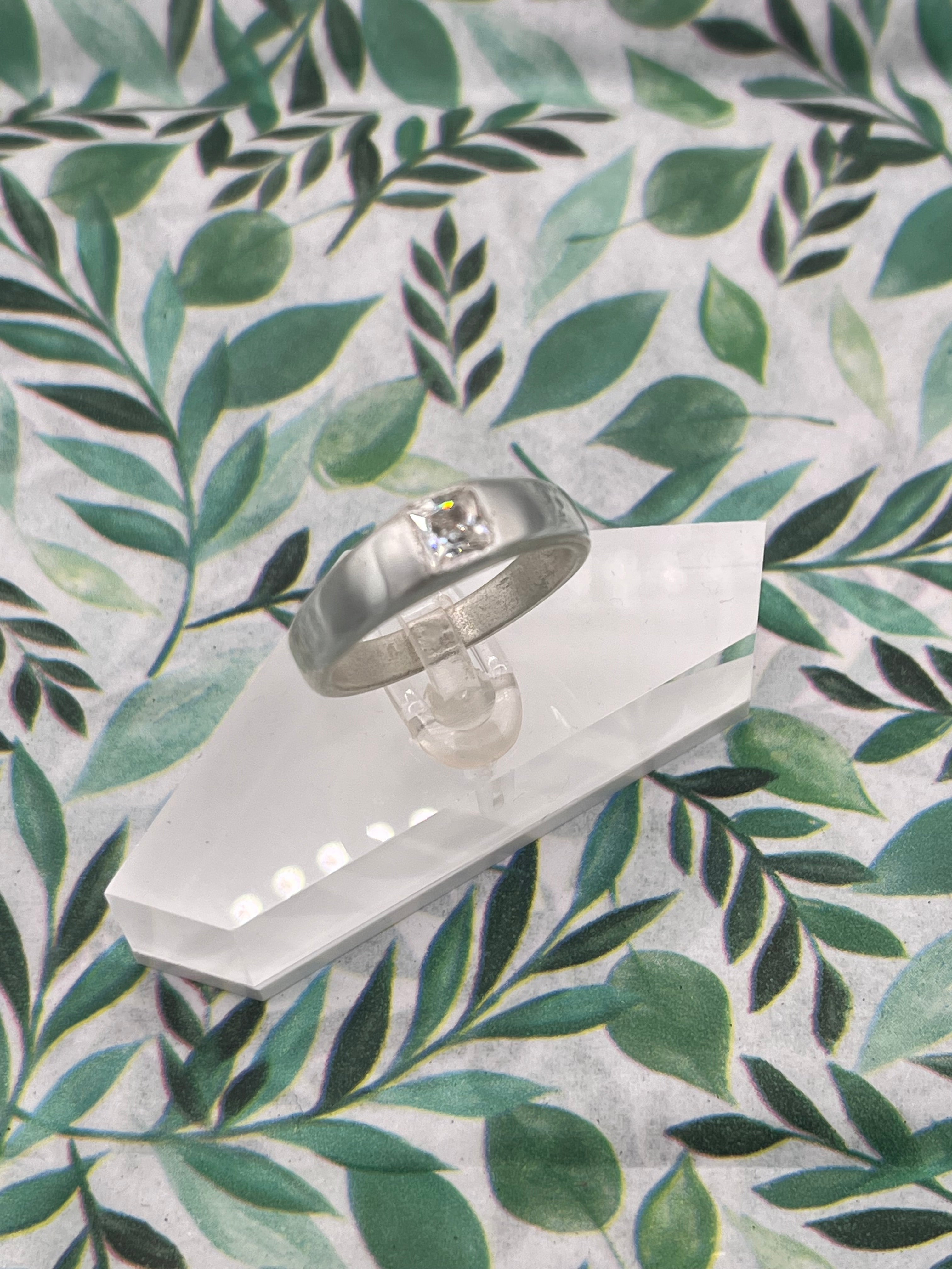 Adah Ring
