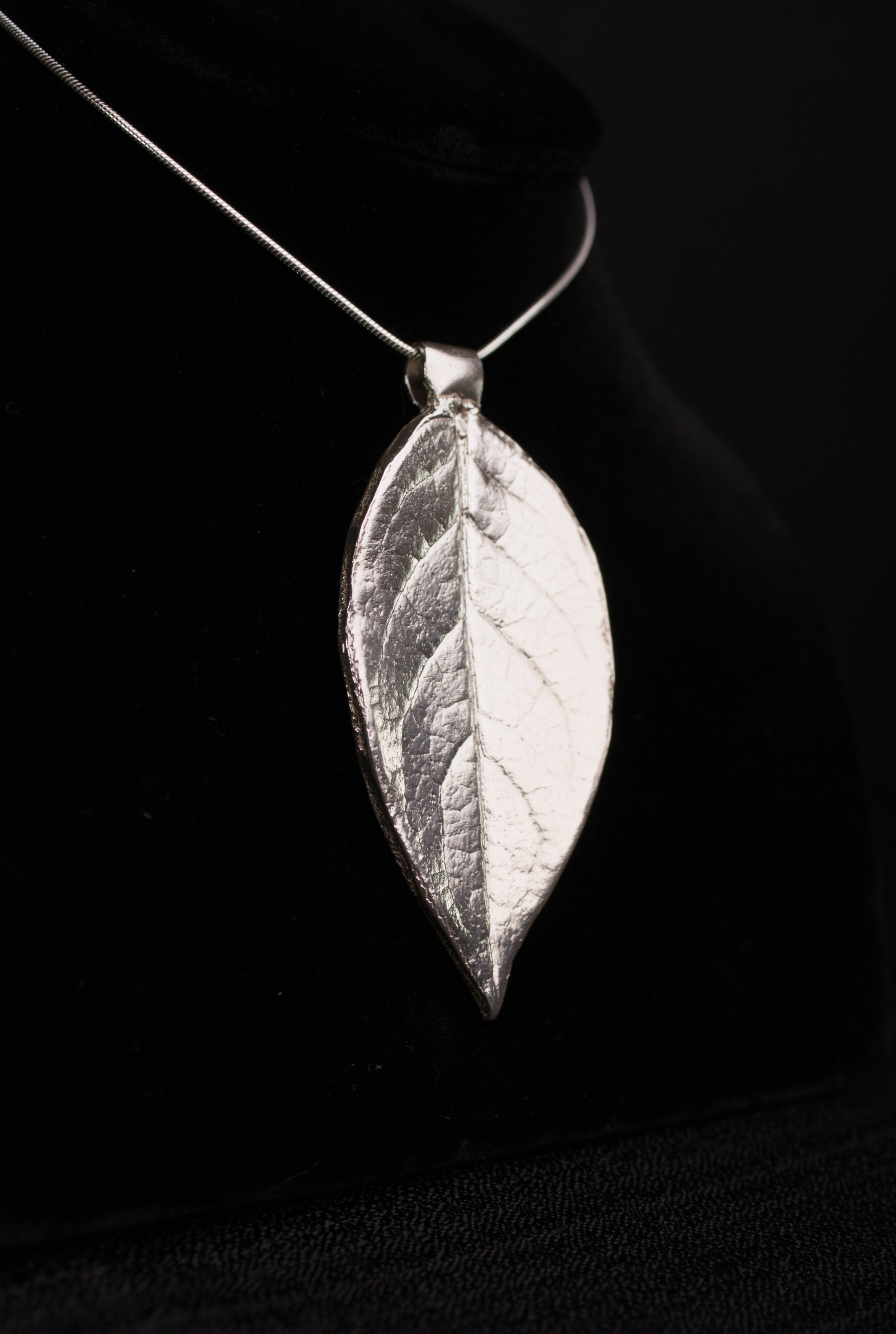 Camelia Leaf Pendant